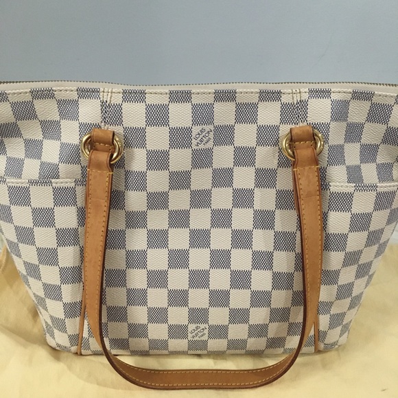 Wallet is SOLD LV Totally pm bag still available. - Picture 15 of 16